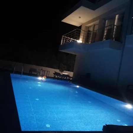 Dalgic Pool Club アパートホテル *